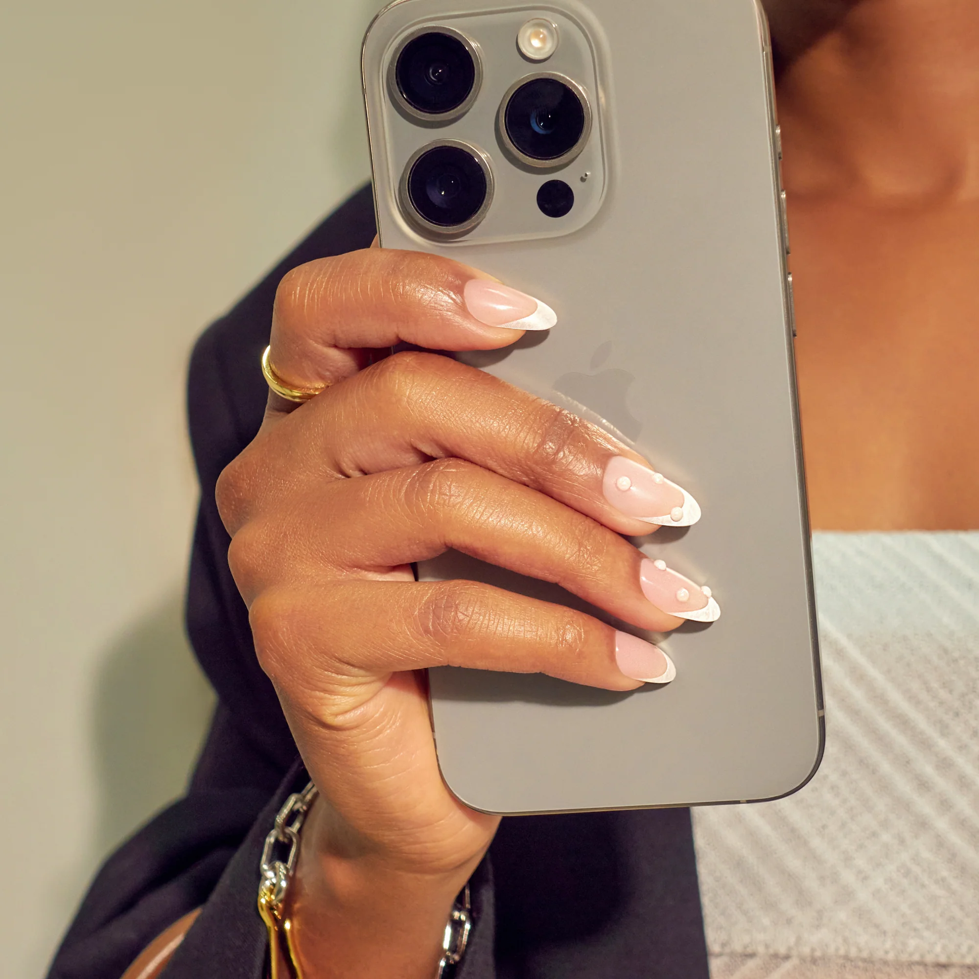 imPRESS Design Press On Nails - Chills - Image 2
