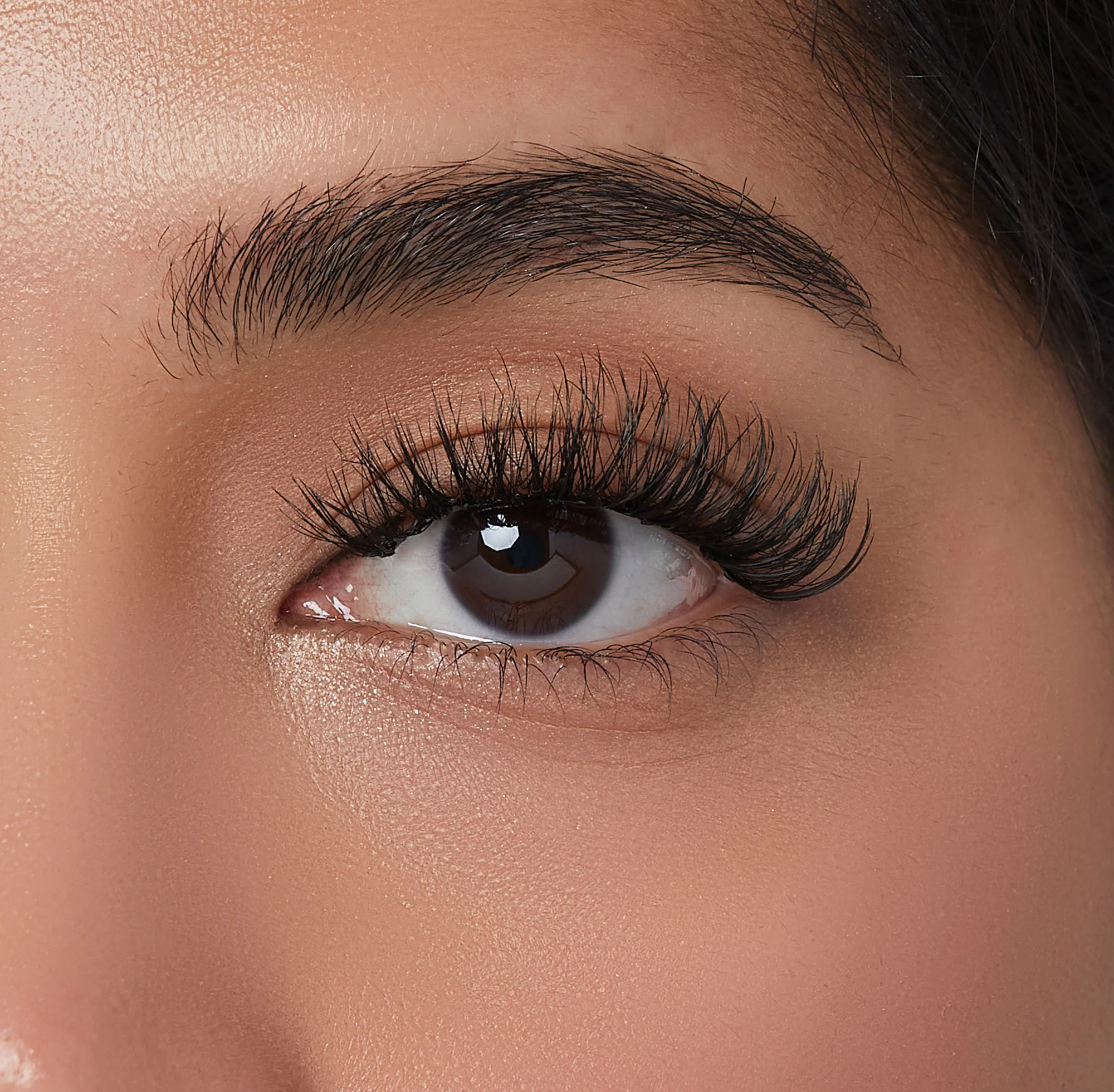 imPRESS Falsies Self Adhesive Eyelashes, 12 Lash Clusters + Applicator - Airy - Image 4