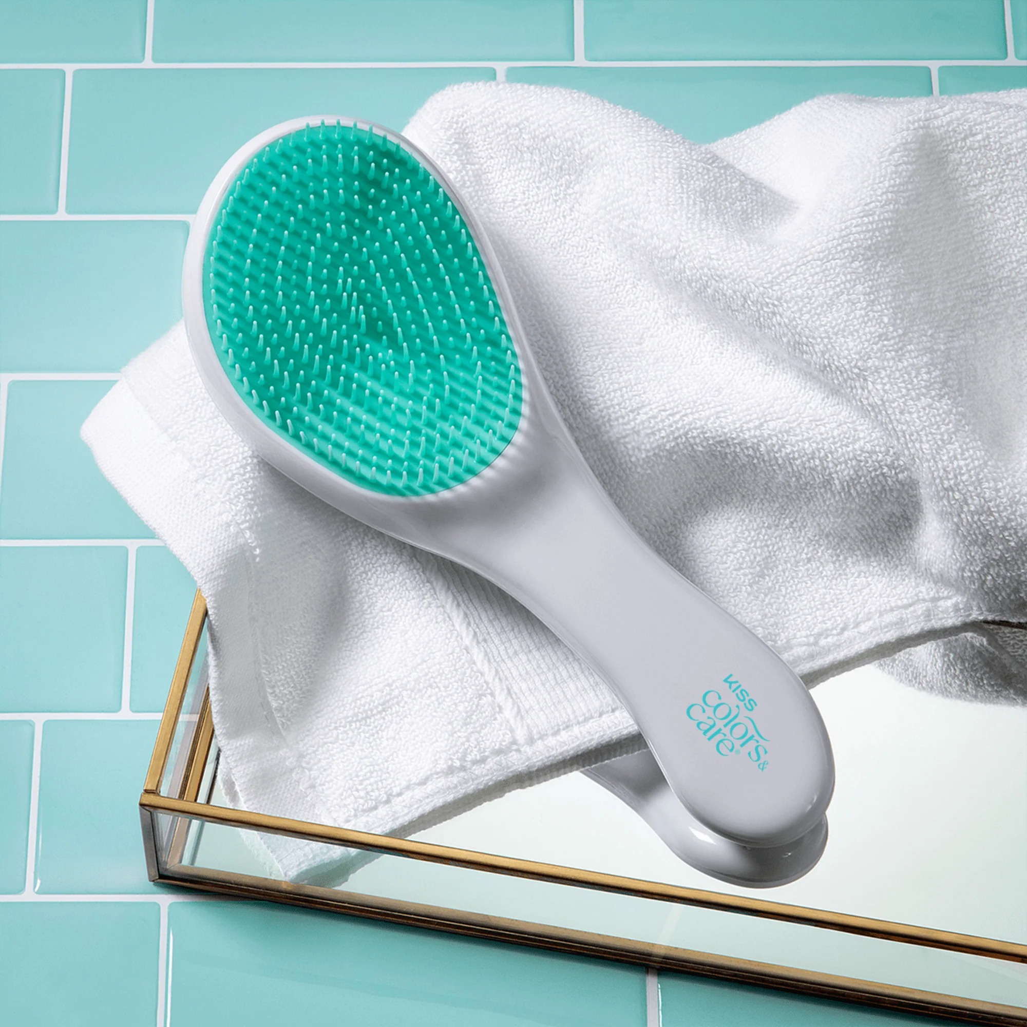 KISS Colors & Care Easy Grip Detangler Brush - Image 2