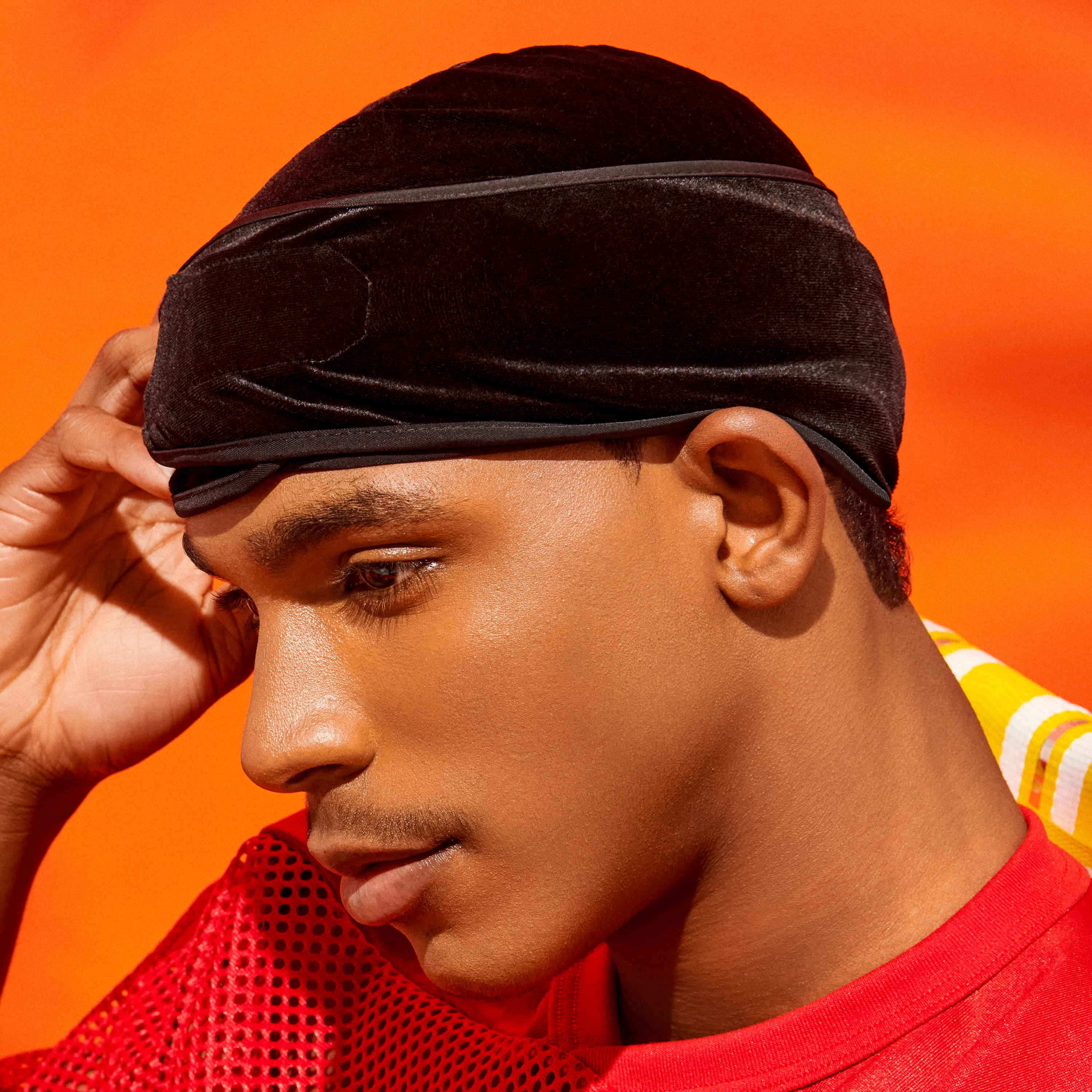 KISS Colors & Care Compress-Rag Power Wave Luxe Velvet Durag, Black - Image 5