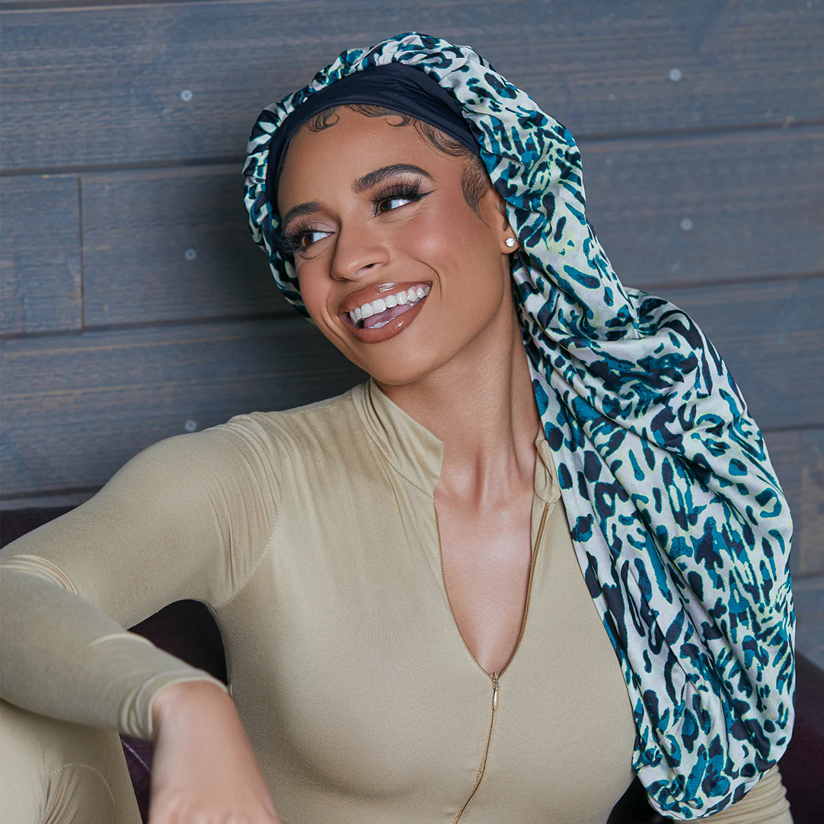 KISS Colors & Care Crepe Satin Reversible Braid Bonnet - Exotic Leopard - Image 2