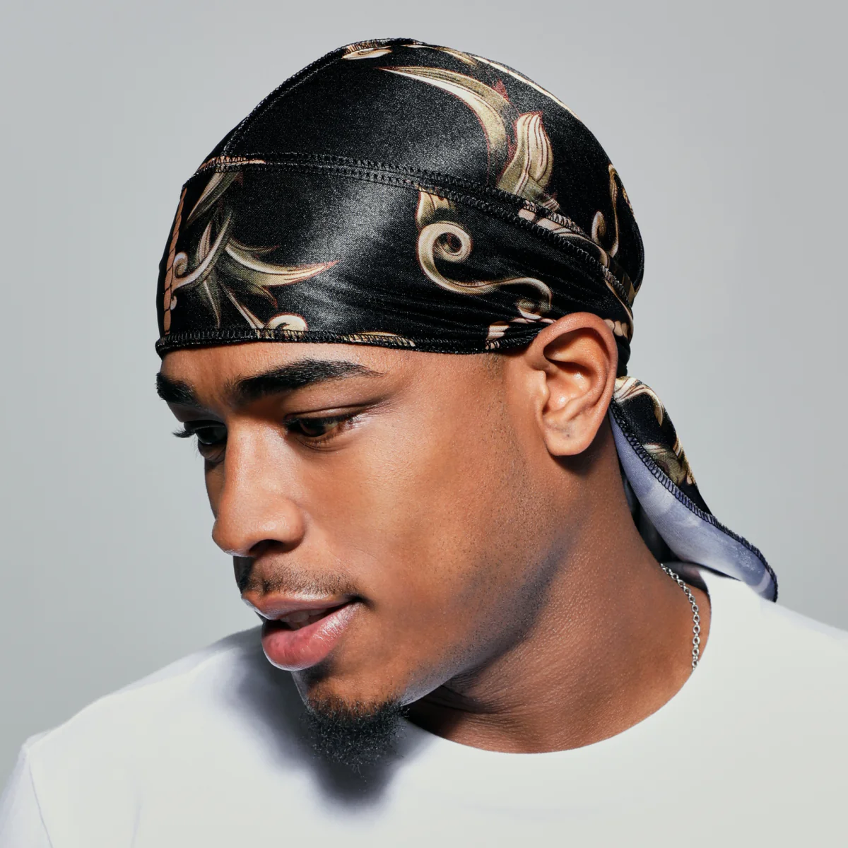 KISS Colors & Care Power Wave Silky Satin Pattern Durag - Black/Gold - Image 2