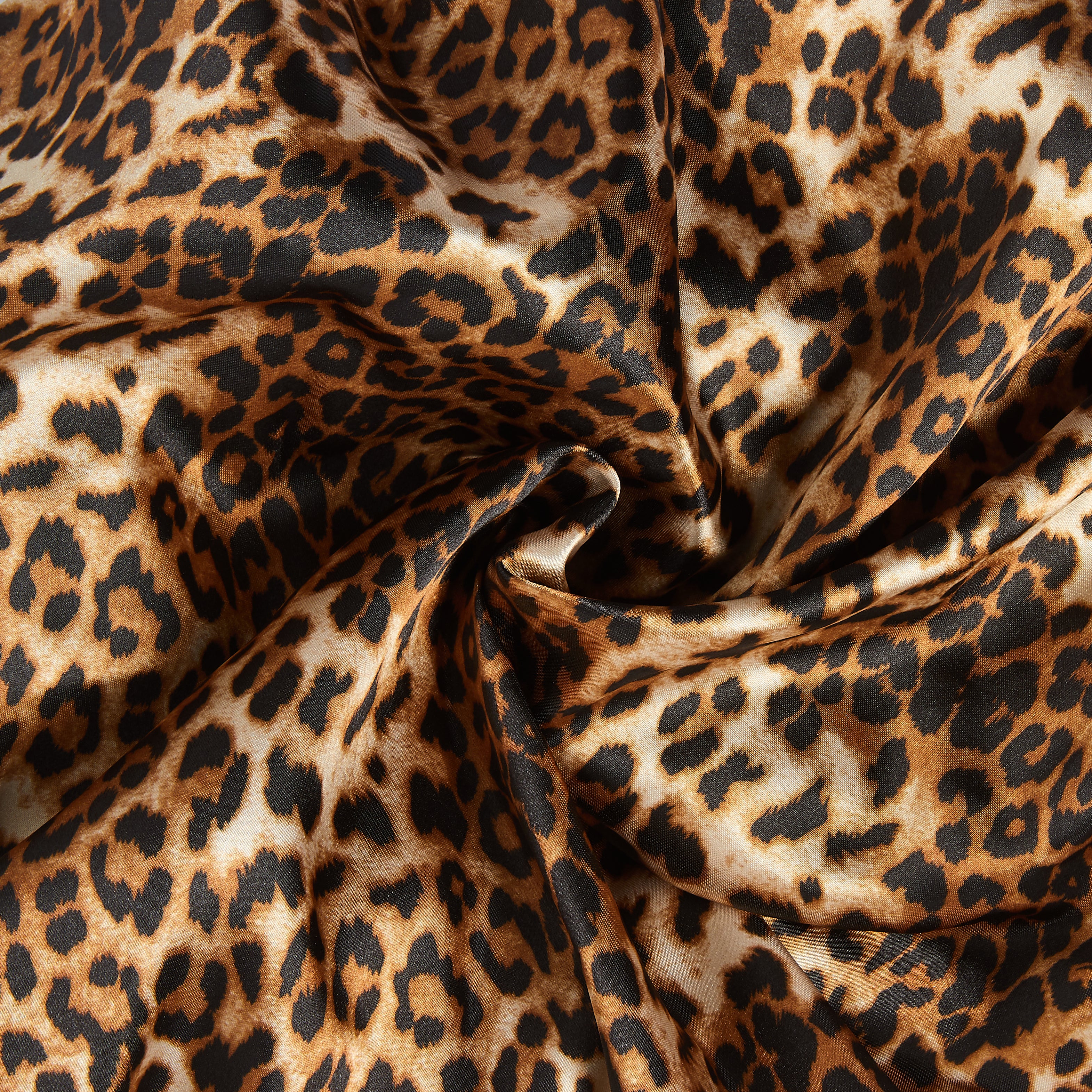 KISS Colors & Care Silky Satin Double Wear Cap, Super Jumbo - Leopard - Image 3