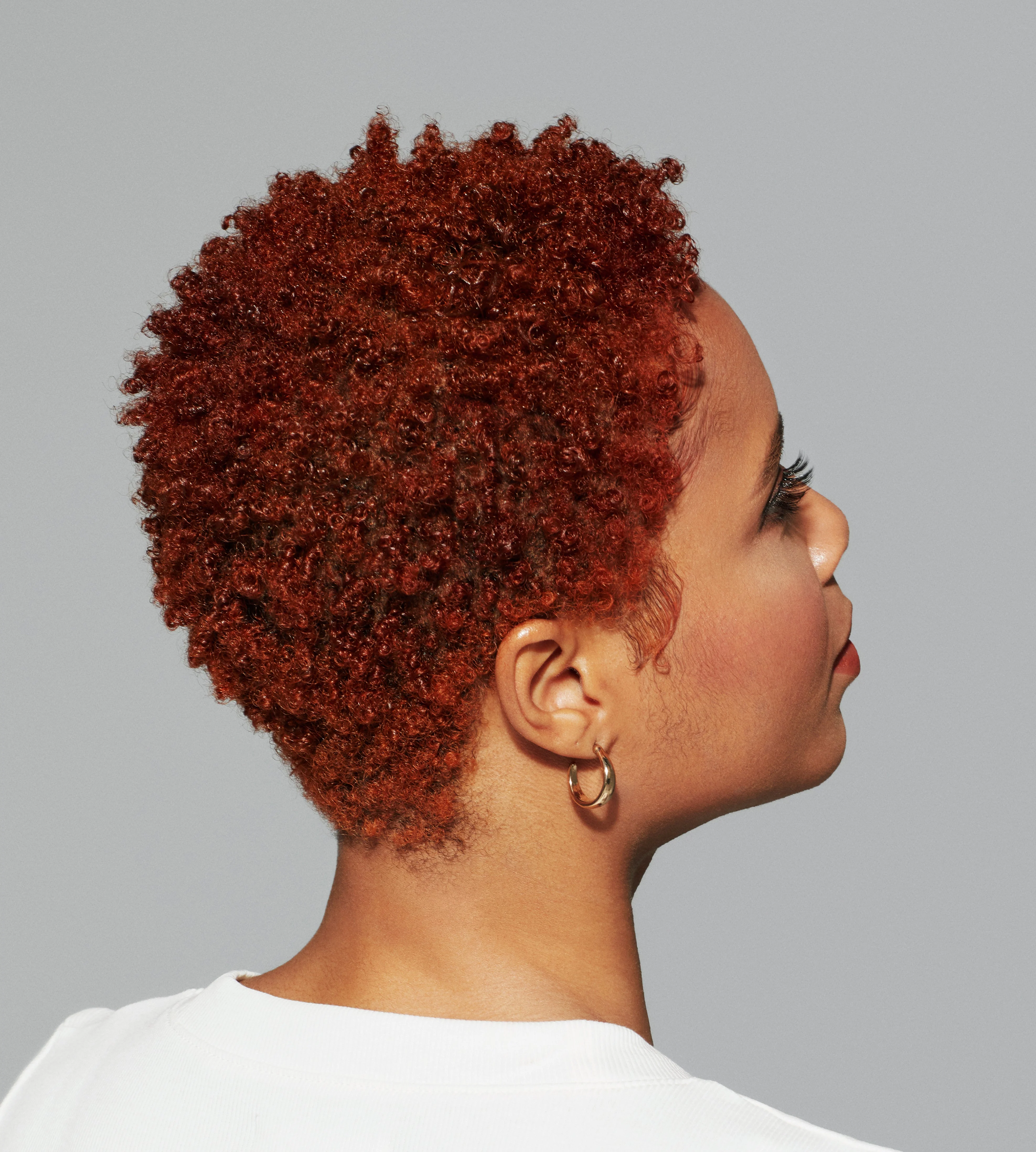 KISS Colors & Care Dual Sided Twist Sponge - Medium - Image 3