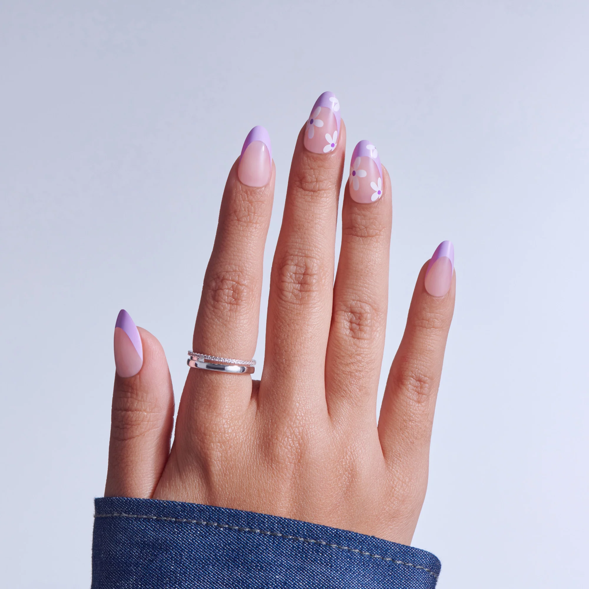 KISS CORE Design Press On Glue Nails - Chasing Sunshine - Image 3