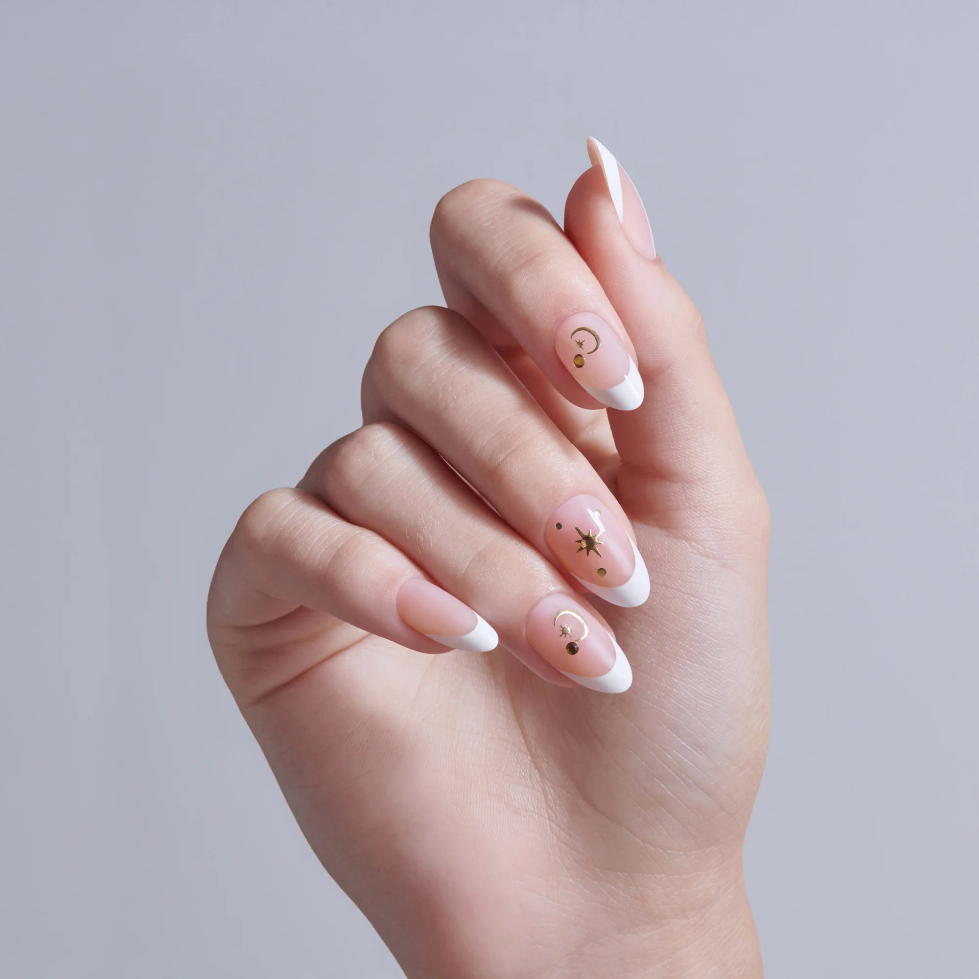 KISS GLAM 3D & Jewel Press On Glue Nails – Zephyr