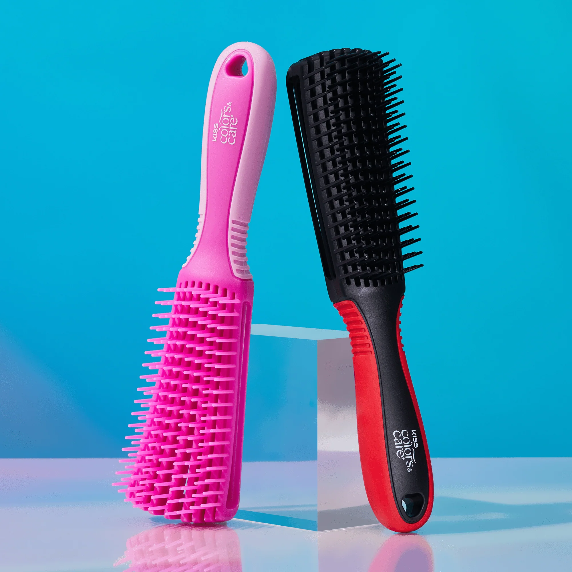 KISS Colors & Care Glide & Define Non-Slip Detangling Brush - Image 7