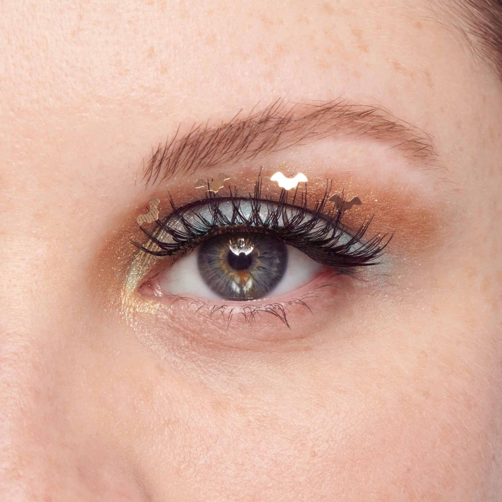 KISS Halloween 'Full Moon Fantasy' False Eyelashes, Decorated - Femme Fatale - Image 2