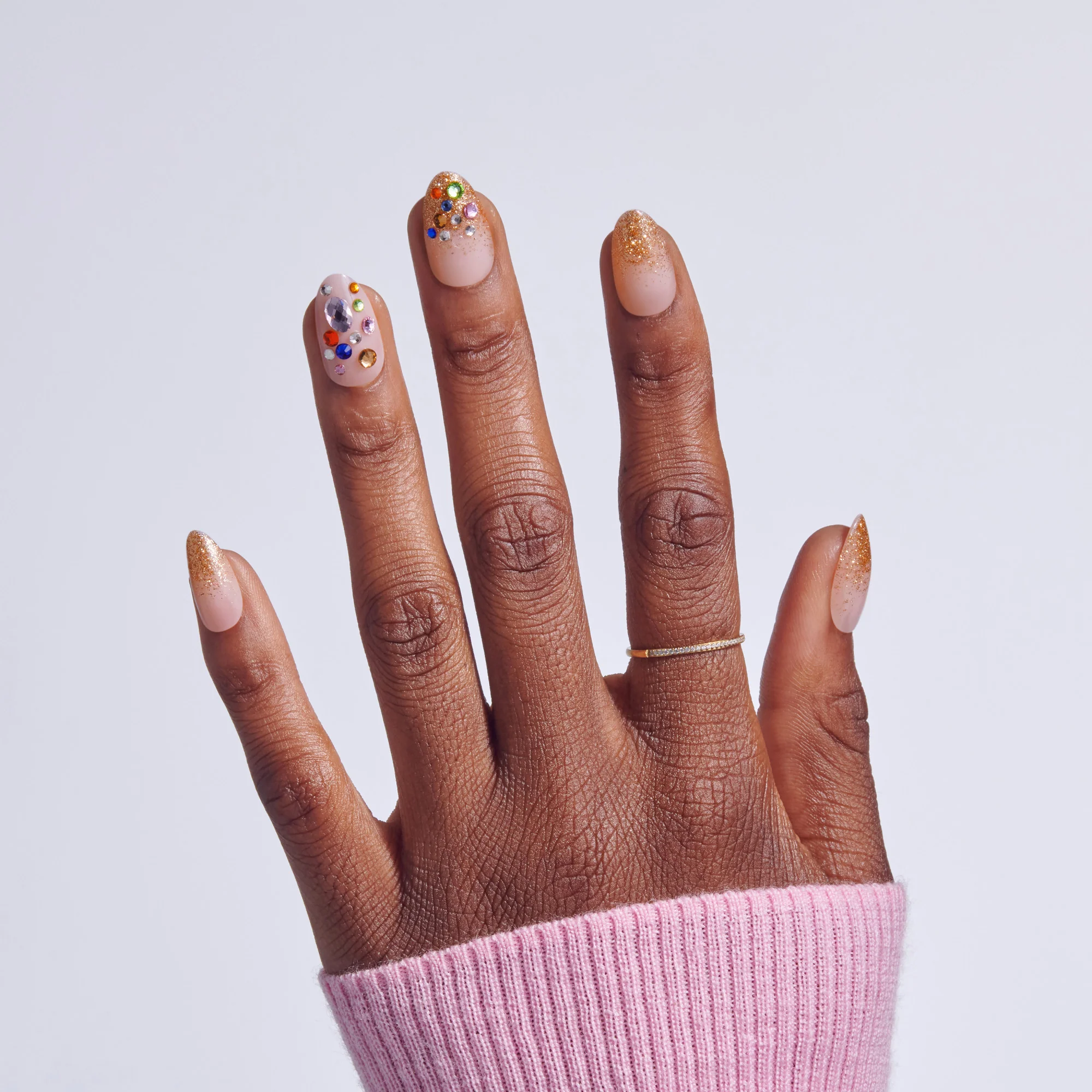 KISS LUXE Press On Glue Nails - Golden Field - Image 3