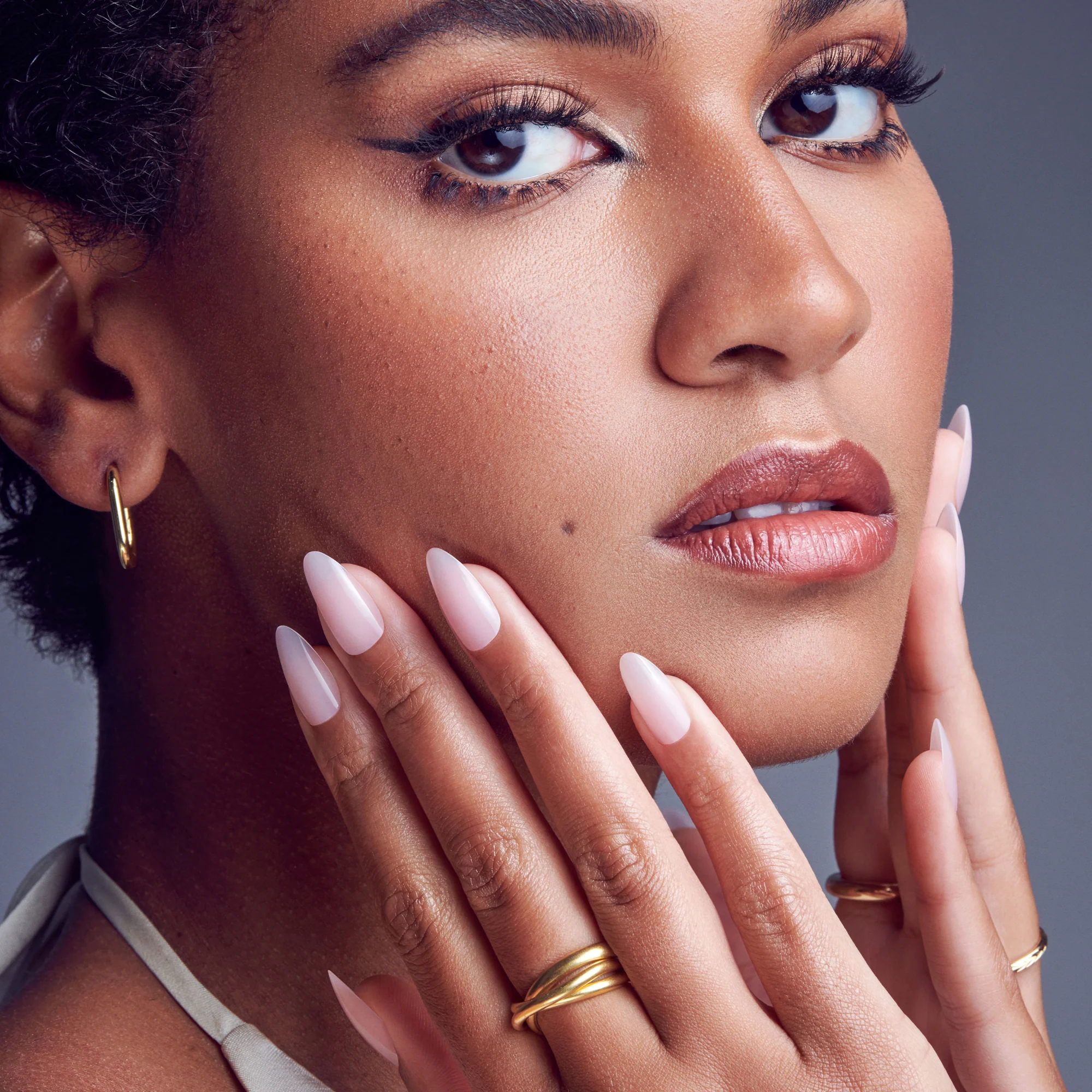 KISS Salon X-tend Color Press On Gel Nails - Gloria - Image 3