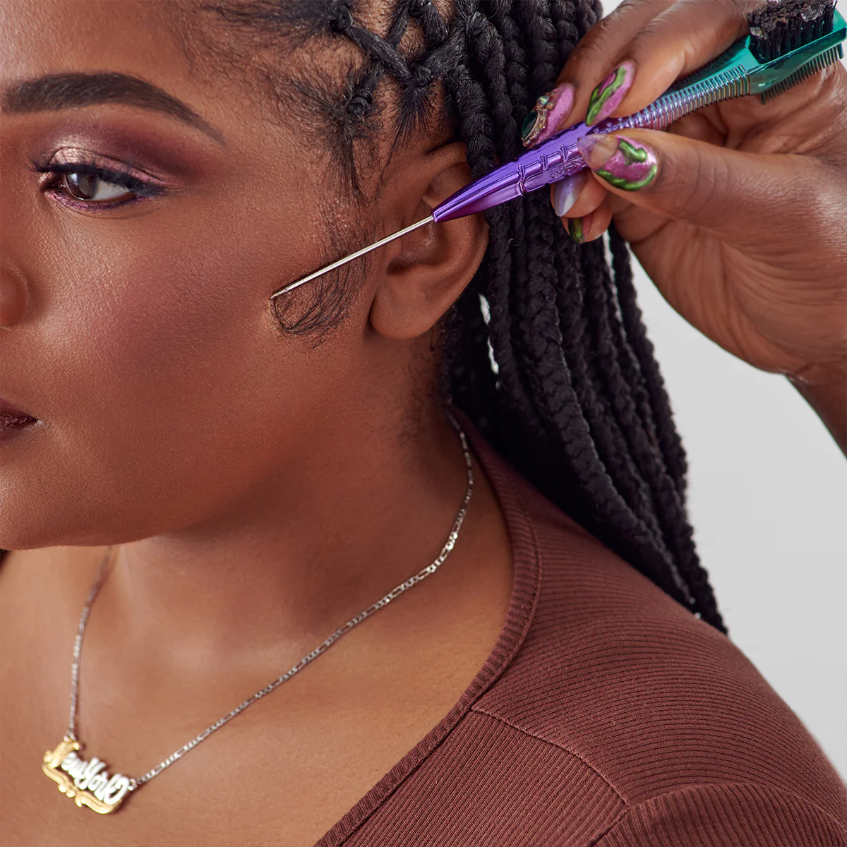 KISS Colors & Care Ombre Chrome 3-in-1 Edge Brush - Image 3