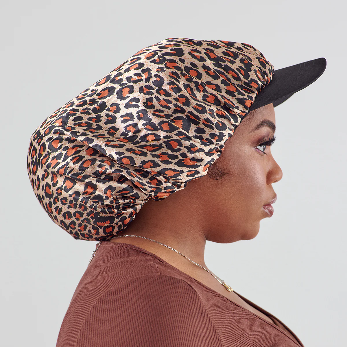 KISS Colors & Care Silky Satin Visor Bonnet Cap – XL Leopard - Image 3