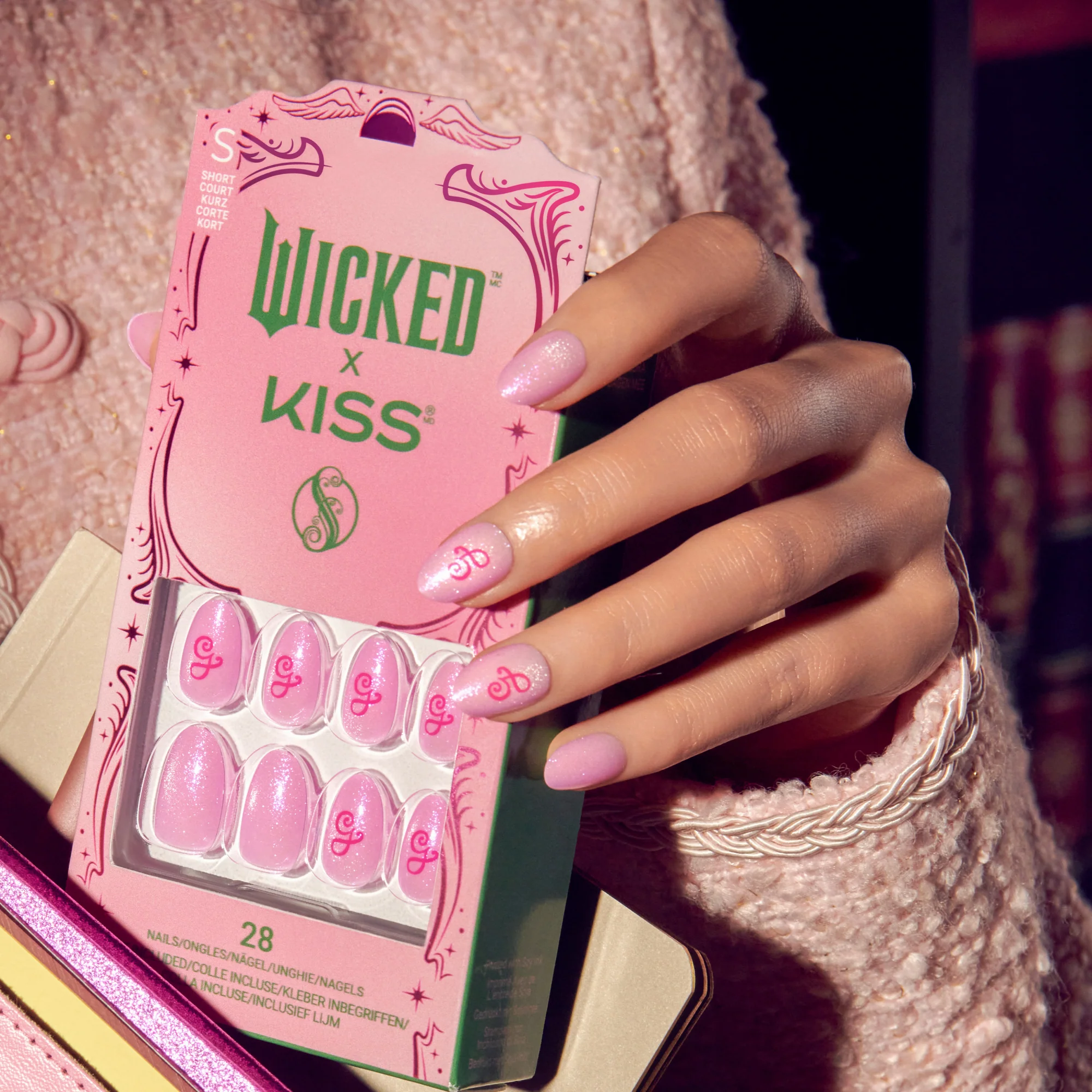 WICKED X KISS | Glinda Goodness - Image 3